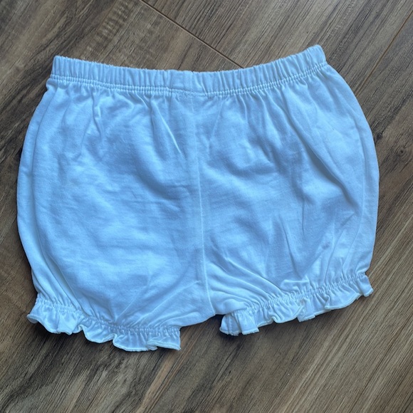 Carter’s white ruffle shorts - Picture 2 of 3